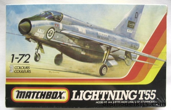 Matchbox 1/72 2 BAC Lightning T55 Kuwait or Royal Saudi Air Force, PK-126 plastic model kit